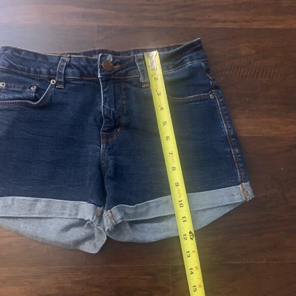 BDG Urban Outfitters dark wash jean shorts size 4 - Picture 6 of 8